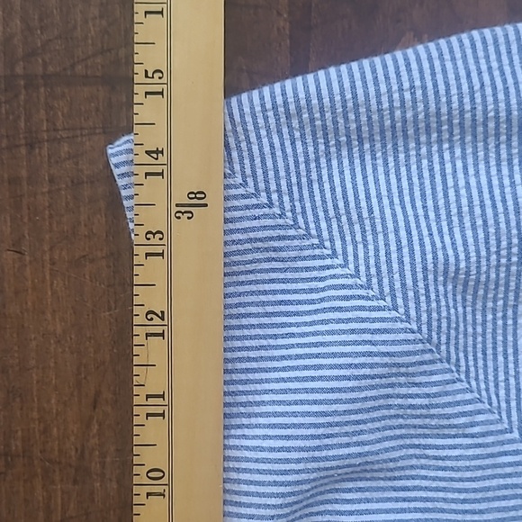 J. McLaughlin SeerSucker Mini Skirt Women's sz 8 100% Cotton Blue/White Stripe - Picture 8 of 9